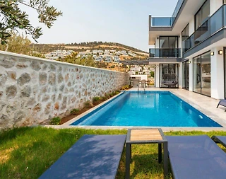 Kaş Kalkan'da Elverişli Konumda, Özel Havuzlu, Konforlu Villa - 2