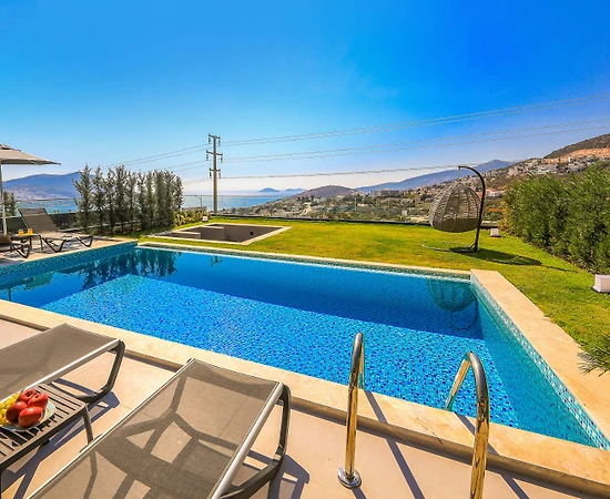 Kaş Kalkan'da Enfes Deniz Manzaralı, Özel Havuzlu, Ferah Villa - 1