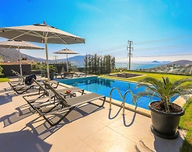 Kaş Kalkan'da Enfes Deniz Manzaralı, Özel Havuzlu, Ferah Villa - 2
