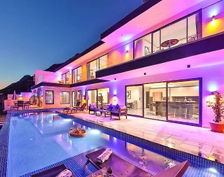Kaş Kalkan'da Enfes Deniz Manzaralı, Özel Havuzlu, Kiralık Villa - 1