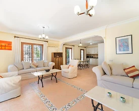 Kaş Kalkan'da İhtişamlı Deniz Manzaralı, Özel Havuzlu, Modern Villa - 3