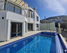 Kaş Kalkan'da Enfes Deniz Manzaralı, Özel Havuzlu, Şık Villa - 2