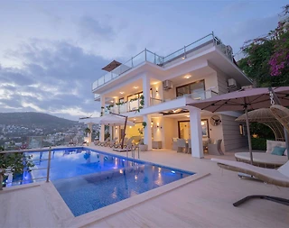 Kaş Kalkan'da Enfes Deniz Manzaralı, Sonsuzluk Havuzlu, Konforlu Villa - 1