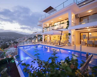 Kaş Kalkan'da Enfes Deniz Manzaralı, Sonsuzluk Havuzlu, Konforlu Villa - 2