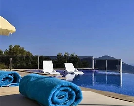 Kaş Kalkan'da Eşsiz Deniz Manzaralı, Özel Havuzlu, Geniş Villa - 3