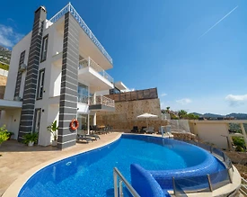 Kaş Kalkan'da Eşsiz Deniz Manzaralı, Özel Havuzlu, Merkezi Villa - 2