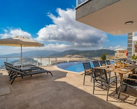 Kaş Kalkan'da Eşsiz Deniz Manzaralı, Özel Havuzlu, Merkezi Villa - 3