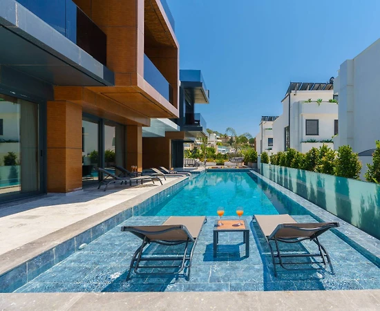 Kaş Kalamar Bölgesinde Geniş Ailelere Uygun, Özel Havuzlu, 4+1 Villa - 1