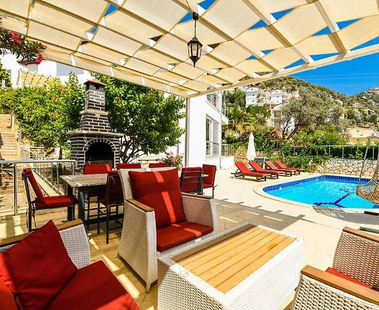 Kaş Kalkan'da Geniş Ailelere Uygun, Özel Havuzlu, 4+1 Villa - 1