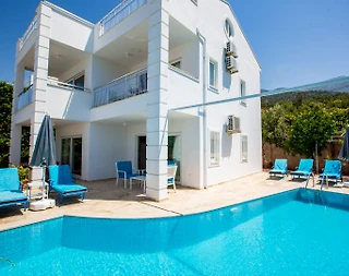 Kaş Kalkan'da Geniş Ailelere Uygun, Özel Havuzlu, 8 Kişilik Villa - 1