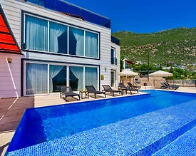 Kaş Kalkan'da Geniş Ailelere Uygun, Özel Havuzlu, Ferah Villa - 2
