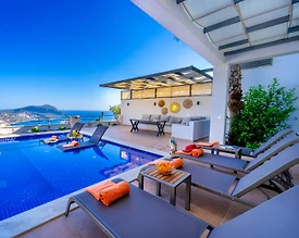 Kaş Kalkan'da Geniş Ailelere Uygun, Özel Havuzlu, Konforlu Villa - 2