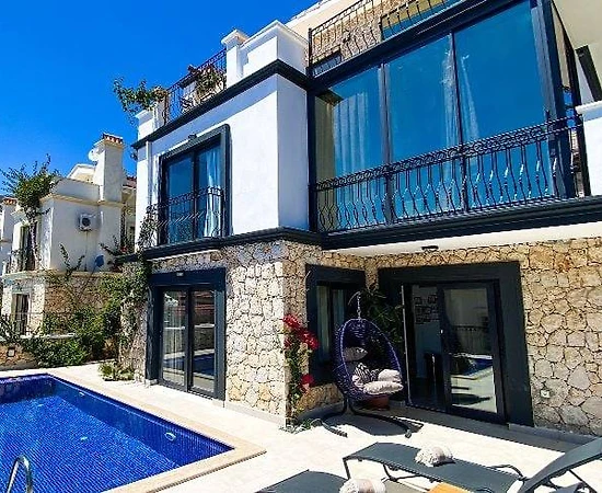 Kaş Kalkan'da Geniş Ailelere Uygun, Özel Havuzlu, Lüks Villa - 1