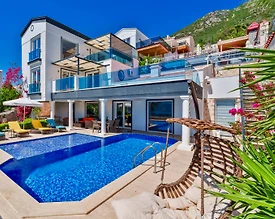 Kaş Kalkan'da Geniş Ailelere Uygun, Özel Havuzlu, Modern Villa - 2