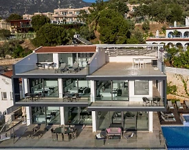 Kaş Kalkan'da Geniş Ailelere Uygun, Sonsuzluk Havuzlu, Modern Villa - 2