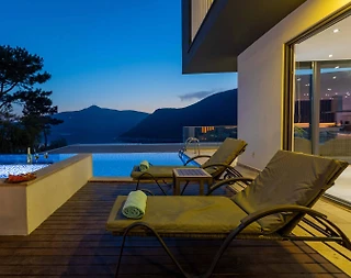 Kaş Kalkan'da Geniş Ailelere Uygun, Sonsuzluk Havuzlu, Modern Villa - 4