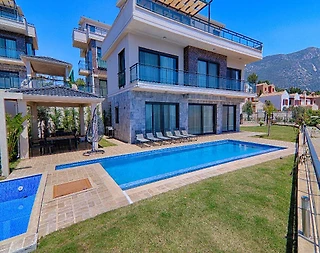 Kaş Kalkan'da Geniş Alanlara Sahip, Özel Havuzlu, Lüks Villa  - 3