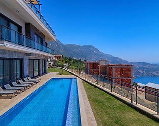 Kaş Kalkan'da Geniş Alanlara Sahip, Özel Havuzlu, Lüks Villa  - 5