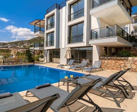 Kaş Kalkan'da Muhteşem Deniz Manzaralı, Özel Havuzlu, Lüks Villa - 1