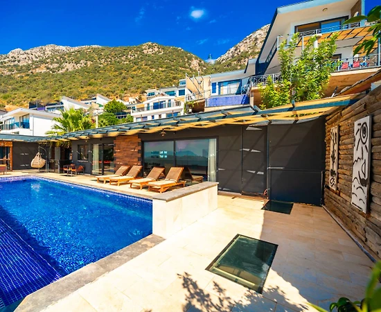 Kaş Kalkan'da Göz Alıcı Deniz Manzaralı, Özel Havuzlu, Lüks Villa - 1
