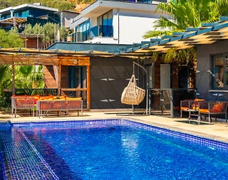 Kaş Kalkan'da Göz Alıcı Deniz Manzaralı, Özel Havuzlu, Lüks Villa - 2