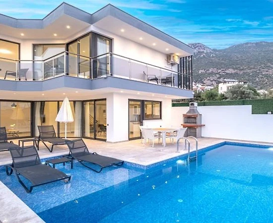 Kaş Kalkan'da Göz Alıcı Doğa Manzaralı, Özel Havuzlu, Modern Villa - 1