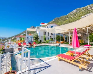 Kaş Kalkan'da Göz Alıcı Manzaralı, Özel Havuzlu, Geniş Villa - 2