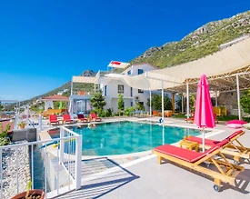 Kaş Kalkan'da Göz Alıcı Manzaralı, Özel Havuzlu, Geniş Villa - 2
