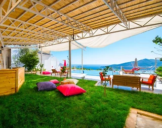 Kaş Kalkan'da Göz Alıcı Manzaralı, Özel Havuzlu, Geniş Villa - 4
