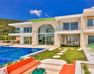 Kaş Kalkan'da Göz Alıcı Manzaralı, Özel Havuzlu, Lüks Villa - 1