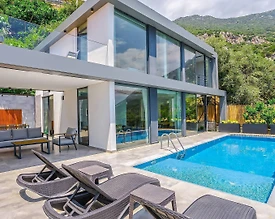 Kaş Kalkan'da Harika Deniz Manzaralı, Özel Havuzlu, Konforlu Villa - 2