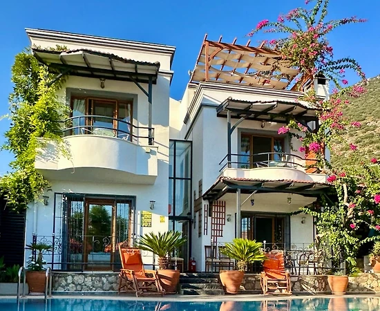 Kaş Kalkan'da Kalabalık Aile Gruplarına Uygun, Özel Havuzlu, Kiralık Villa - 1