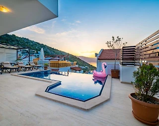 Kaş Kalkan'da Aile Gruplarına Uygun, Özel Havuzlu, Şık Villa - 4