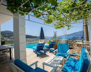 Kaş Kalkan'da Kalabalık Ailelere Uygun, Özel Havuzlu, Kiralık Merkezi Villa - 4