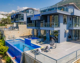 Kaş Kalkan'da Aile Gruplarına Uygun, Özel Havuzlu, Lüks Villa - 1