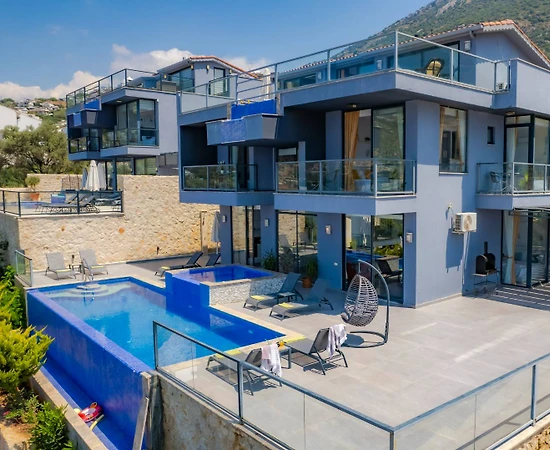 Kaş Kalkan'da Aile Gruplarına Uygun, Özel Havuzlu, Lüks Villa - 1