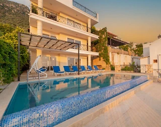 Kaş Kalkan'da Kalabalık Ailelere Uygun, Özel Havuzlu, Modern Tatil Evi - 2