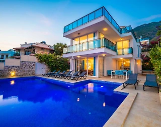 Kaş Kalkan'da Büyük Ailelere Uygun, Özel Havuzlu, Estetik Villa - 1