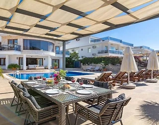 Kaş Kalkan'da Geniş Ailelere Uygun, Özel Havuzlu, Kiralık Villa - 5