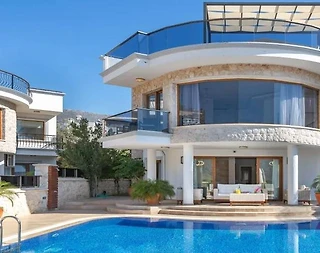 Kaş Kalkan'da Geniş Ailelere Uygun, Özel Havuzlu, Kiralık Villa - 1