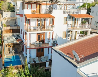 Kaş Kalkan'da Kalabalık Ailelere Uygun, Özel Havuzlu, Kiralık Villa - 2