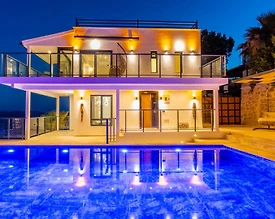 Kaş Gökçeören'de Büyüleyici Deniz Manzaralı, Özel Havuzlu, Lüks Villa - 3