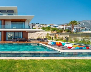 Kaş Kalkan'da Lüks Tasarımlı, Özel Havuzlu, 3+1 Konforlu Villa - 1