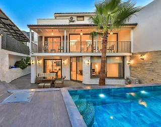 Kaş Kalkan'da Merkeze ve Deniz Yakın, Özel Havuzlu, Kiralık Villa - 1