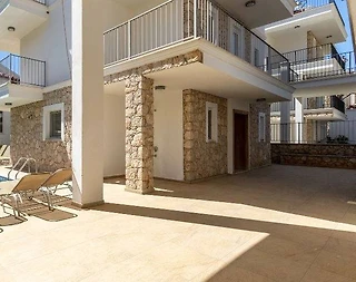 Kaş Kalkan'da Merkeze Yakın Konumda, Özel Havuzlu, Konforlu Villa - 2