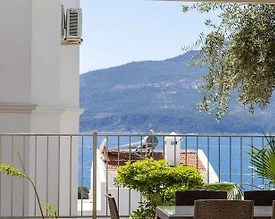 Kaş Kalkan'da Merkeze Yakın Konumda, Özel Havuzlu, Konforlu Villa - 3