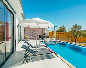 Kaş Kalkan'da Merkeze Yakın, Özel Havuzlu, Balayı Villası - 2