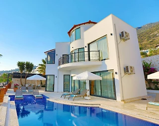 Kaş Kalkan'da Merkeze Yakın, Özel Havuzlu, Ferah Villa - 1
