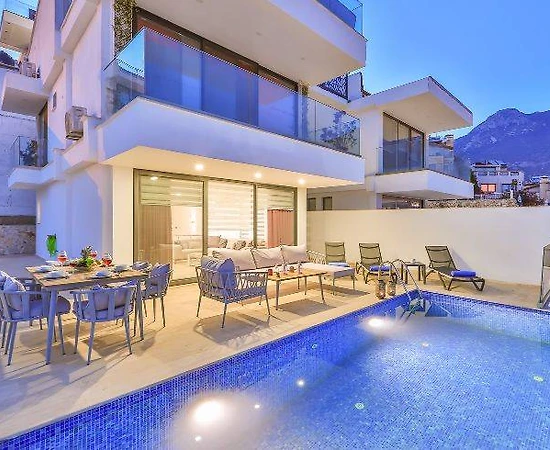 Kaş Kalkan'da Merkeze Yakın, Özel Havuzlu, Kiralık Tatil Evi - 1