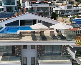 Kaş Kalkan'da Merkeze Yakın, Serinleme Havuzlu, Kiralık Villa - 2